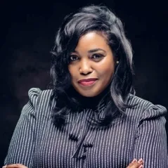 Kymyona Burk headshot